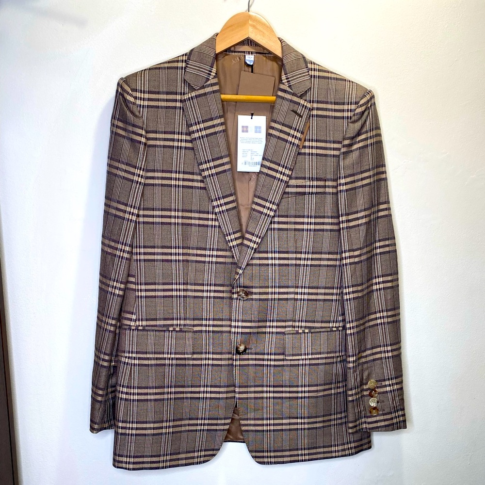 BURBERRY Prince of Wales Check Blazer Size 40 (50 IT) ASKING PRICE IS FIRM!!